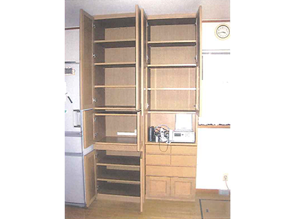 キッチン多目収納戸棚