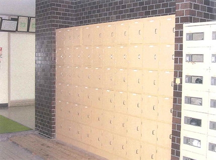 中学校の下足箱