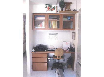 居間　デスクセット