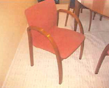 赤い椅子