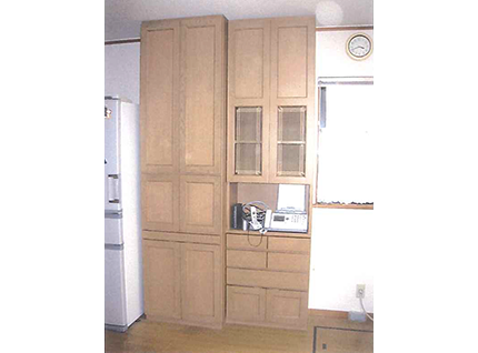 キッチン多目収納戸棚