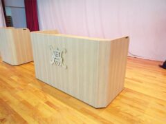 学校の演台